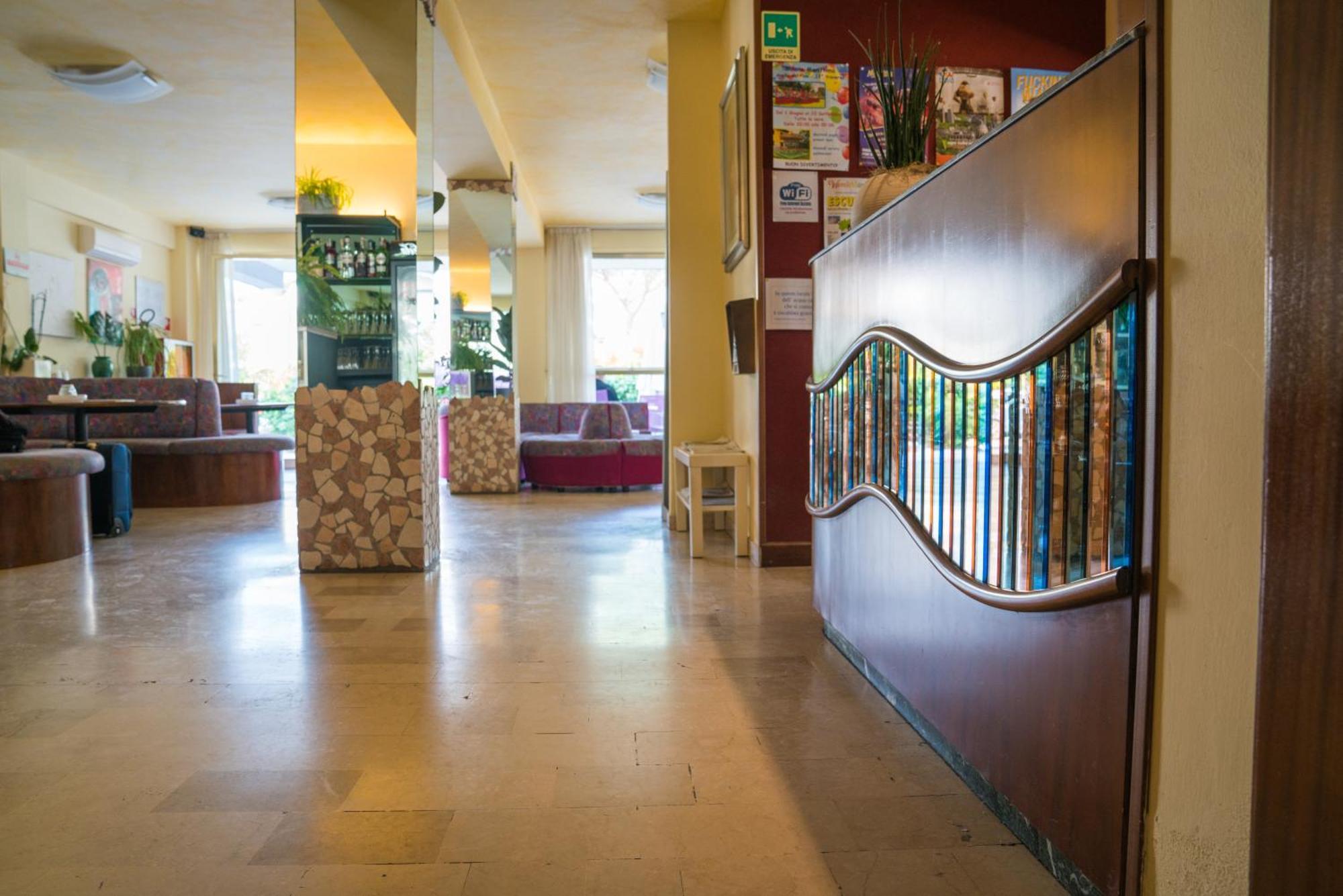 Hotel Singapore Milano Marittima Exteriér fotografie